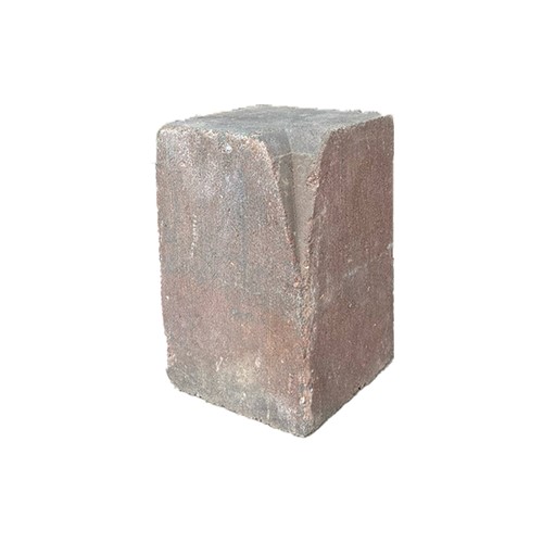 Bradstone Kerb Large Chamfered Upright Internal Corner - Brindle